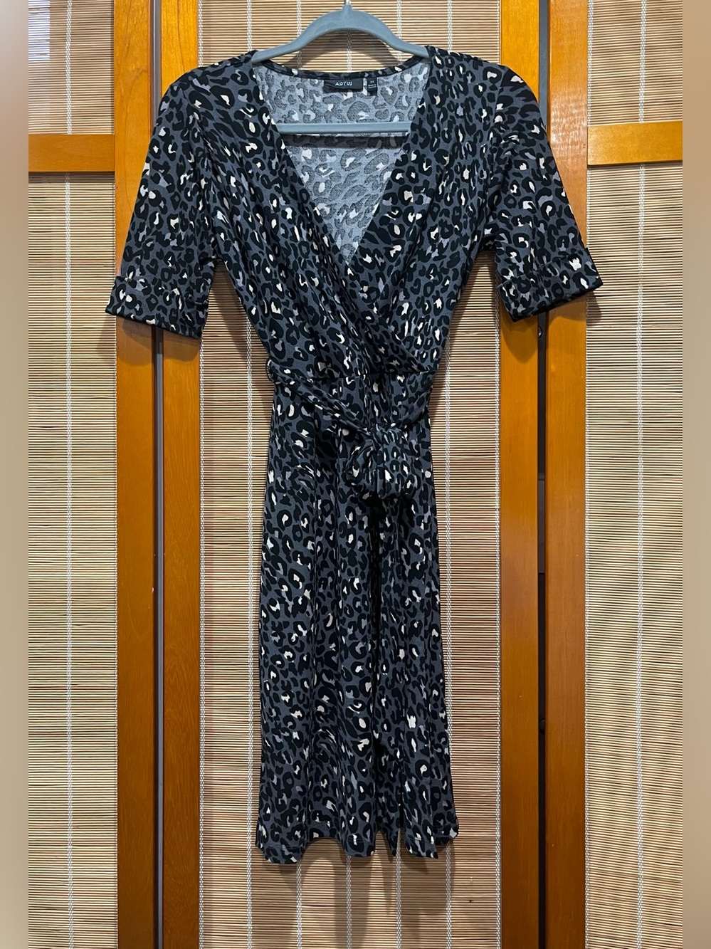 Apt. 9 dark gray leopard print faux wrap dress, size XS